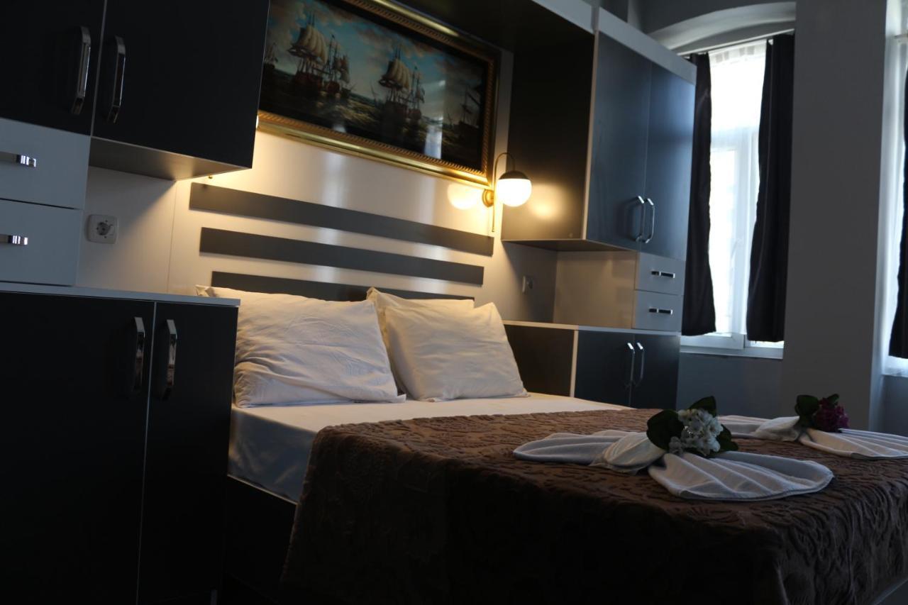 Taksim Hostel Green House อิสตันบูล ภายนอก รูปภาพ