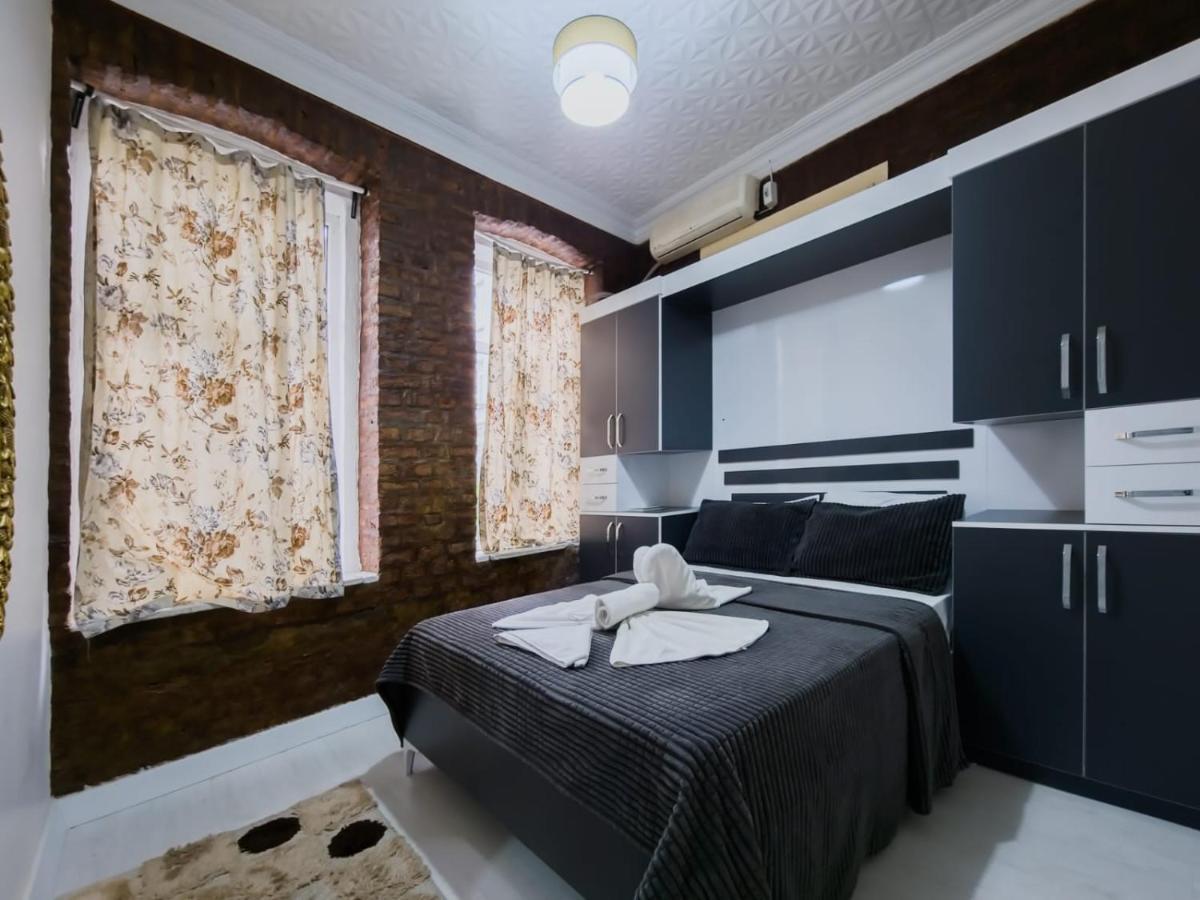 Taksim Hostel Green House อิสตันบูล ภายนอก รูปภาพ