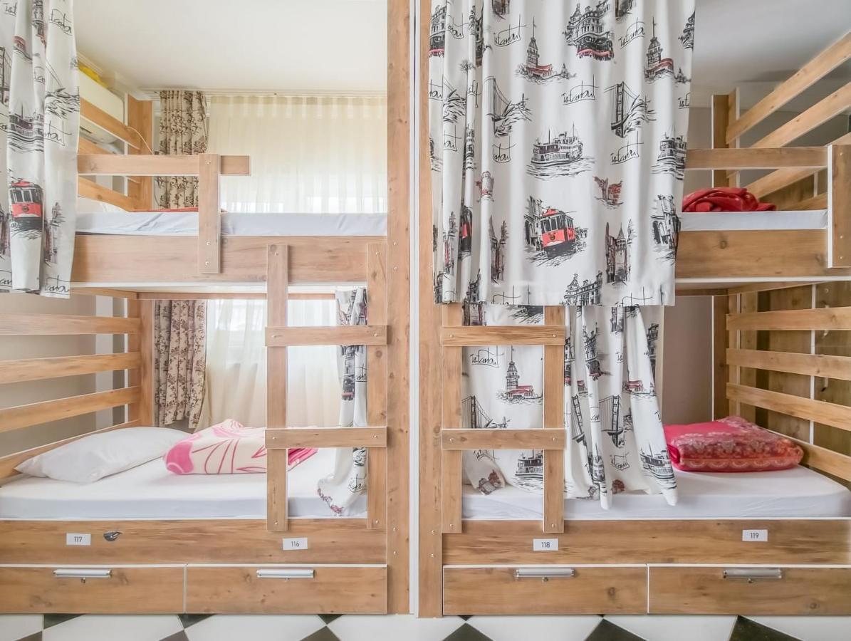 Taksim Hostel Green House อิสตันบูล ภายนอก รูปภาพ