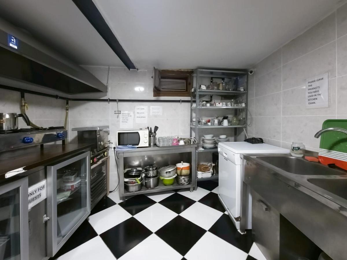 Taksim Hostel Green House อิสตันบูล ภายนอก รูปภาพ