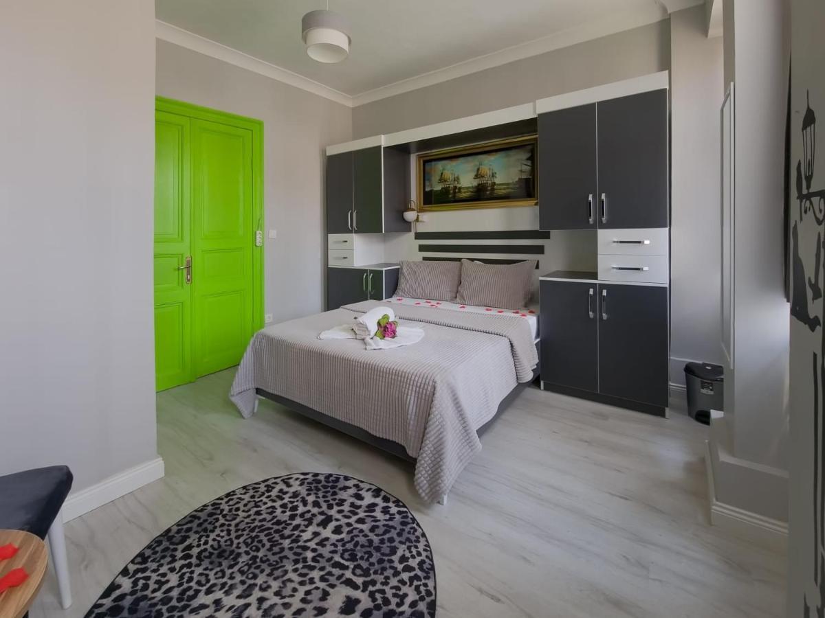 Taksim Hostel Green House อิสตันบูล ภายนอก รูปภาพ