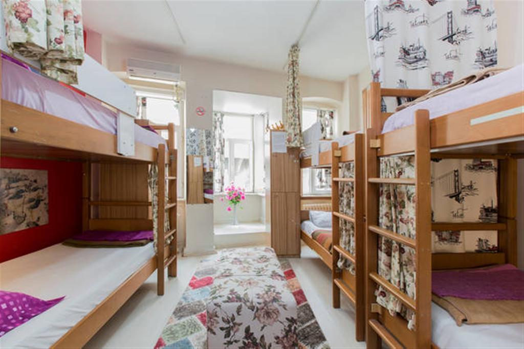 Taksim Hostel Green House อิสตันบูล ภายนอก รูปภาพ