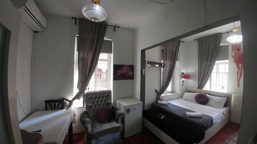Taksim Hostel Green House อิสตันบูล ภายนอก รูปภาพ